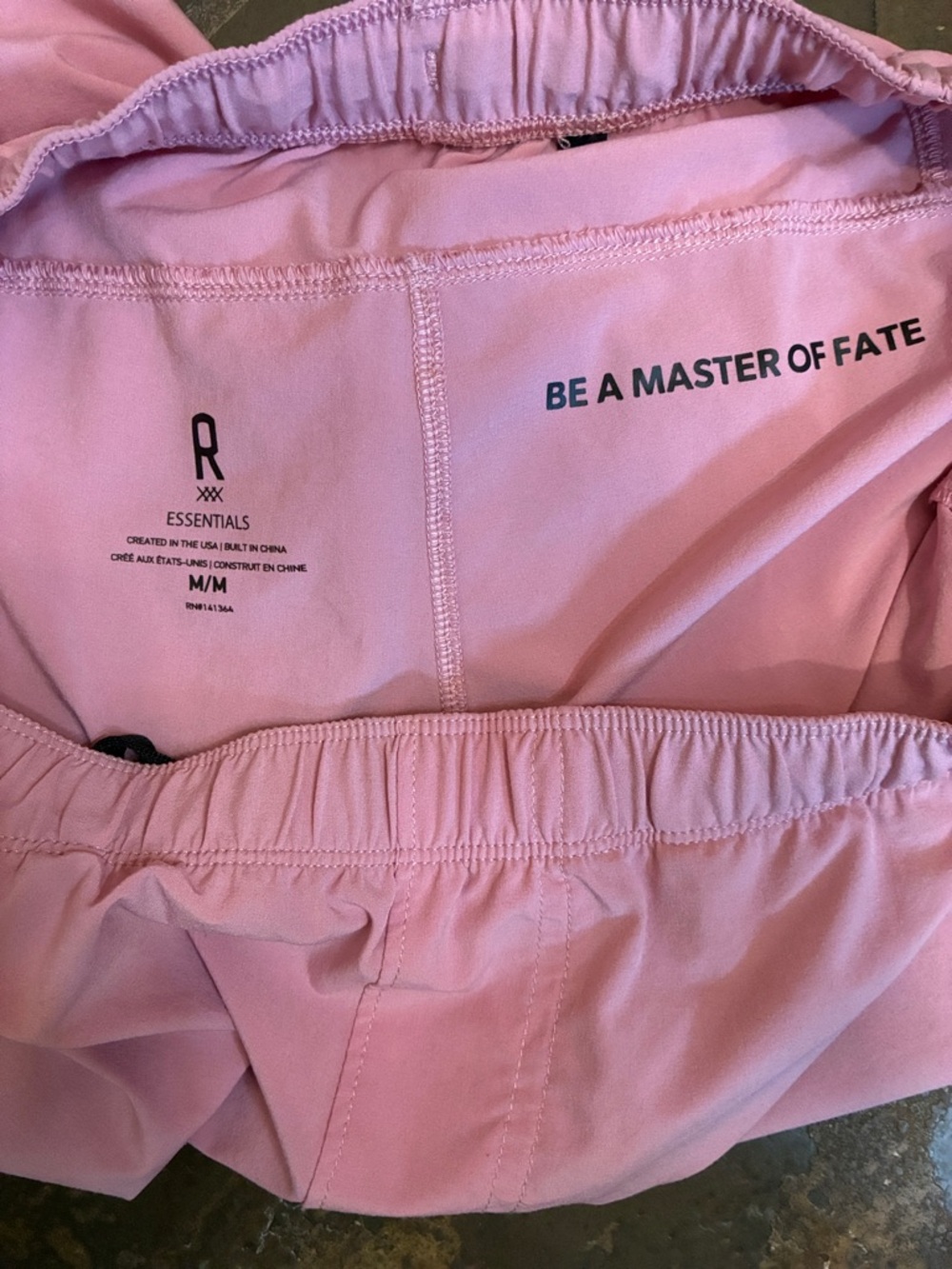 Rhone Essentials training shorts men’s size Medium 7” inseam-light pink - Picture 4 of 6